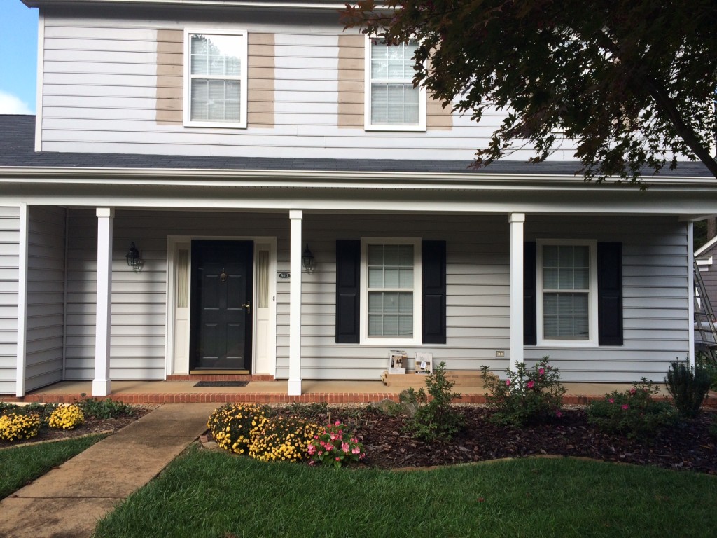 Huntersville Vinyl Siding Replacement and Porch Upgrade Project: