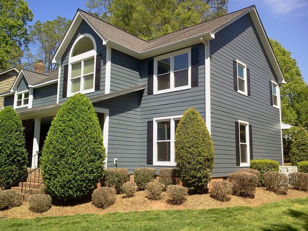 Beautiful siding replacement job in Charlotte NC by Belk Builders