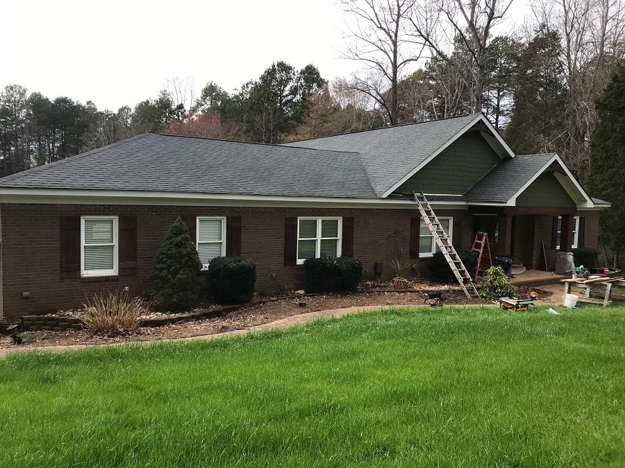 Hardie® shake trim on lake norman home