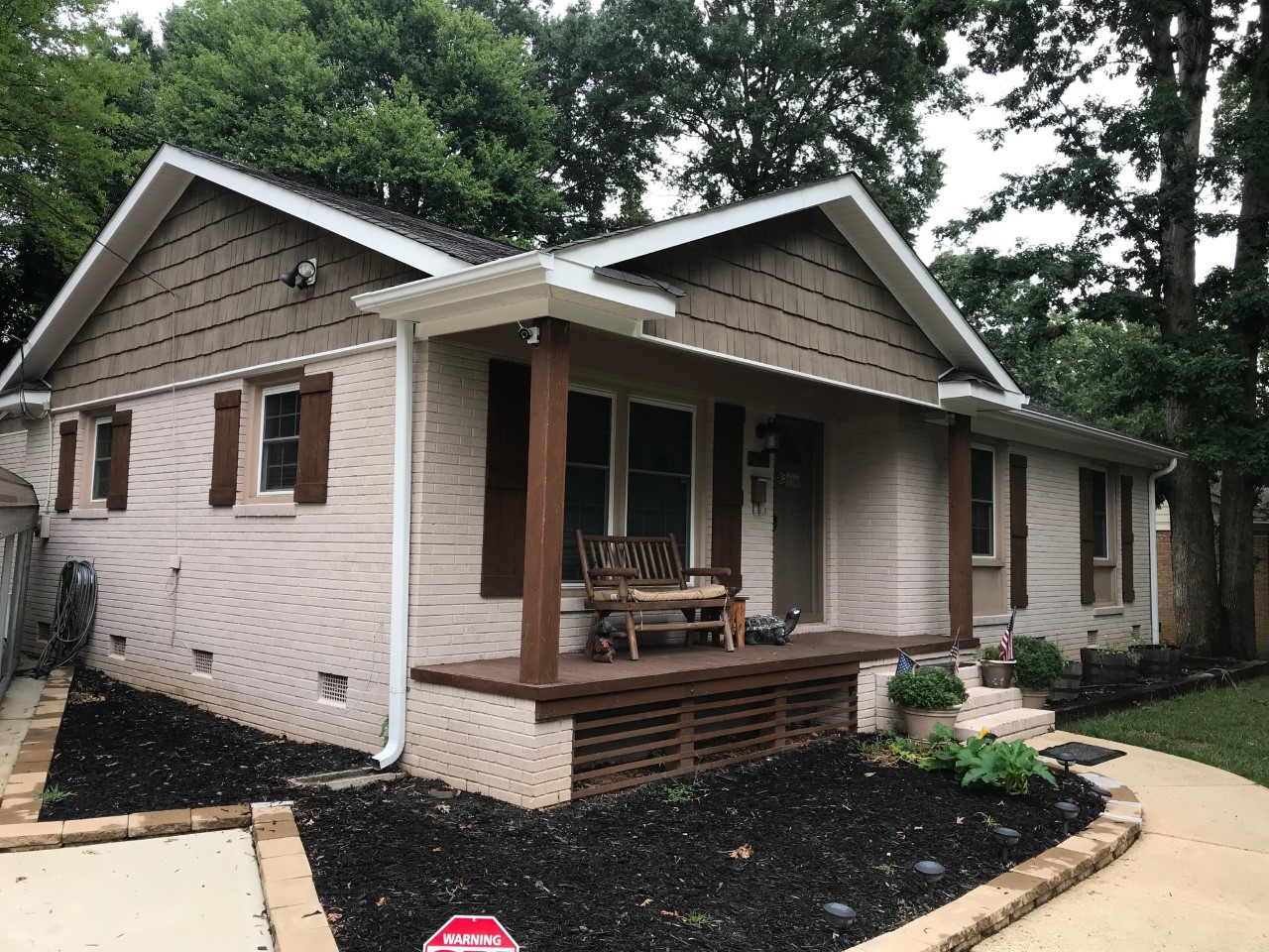 charlotte-vinyl-cedar-look-shingle-and-shake-siding-installer