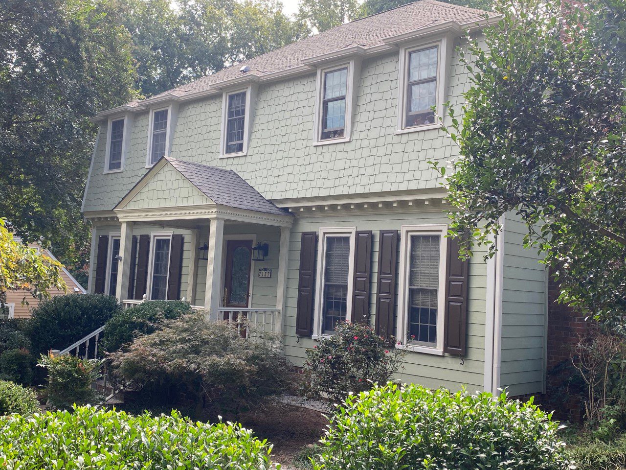charlotte Hardie® Plank siding home exterior makeover