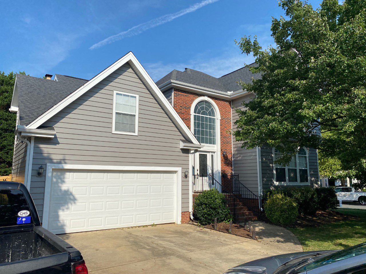 Completed insulated vinyl siding.